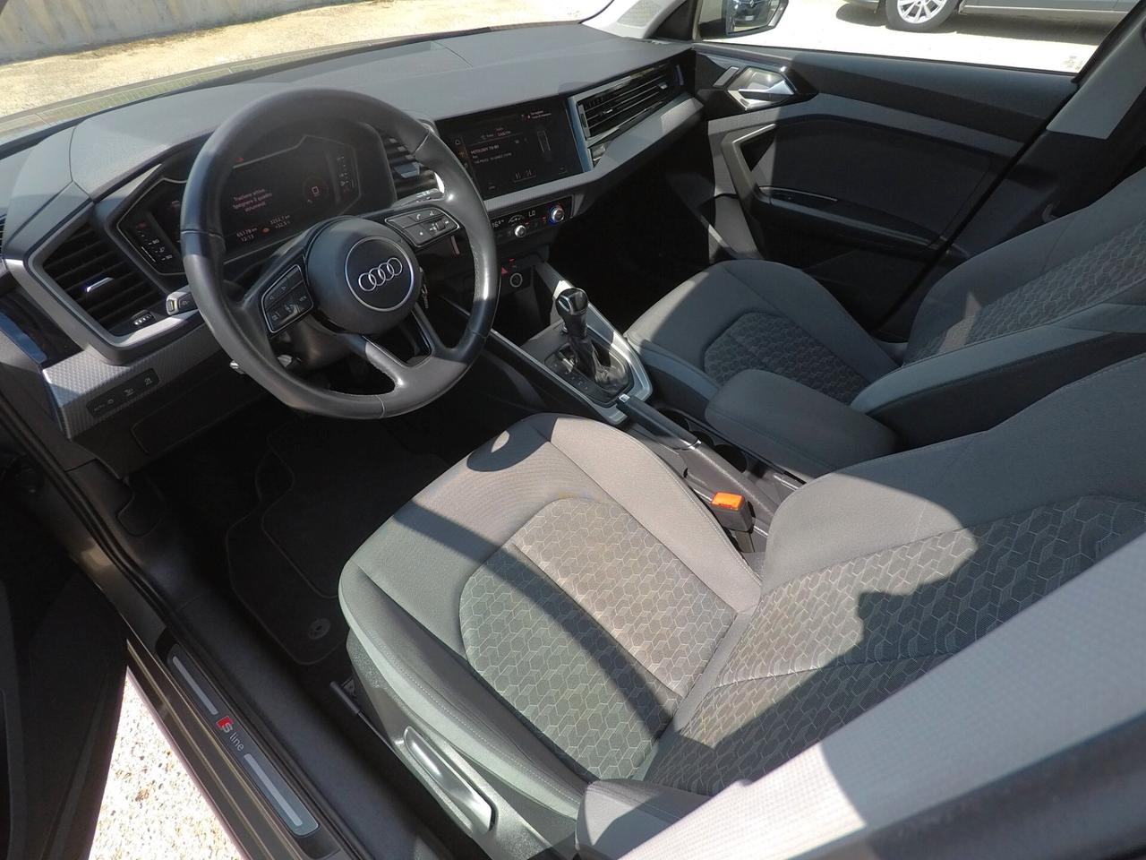 Audi A1 SB 25 TFSI S line edition Stronic