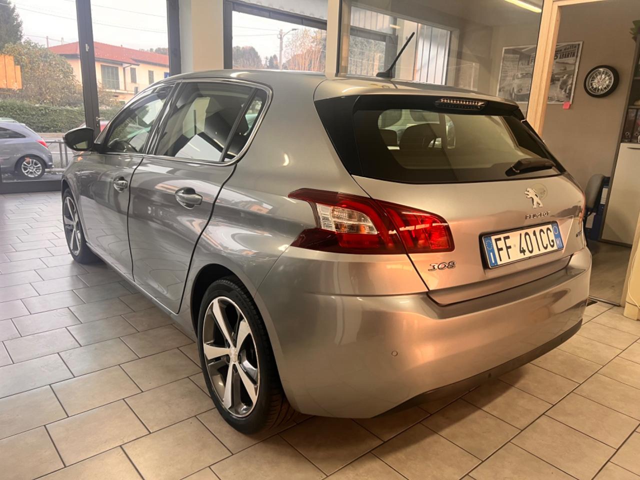 Peugeot 308 PureTech Turbo 130 S&S Allure