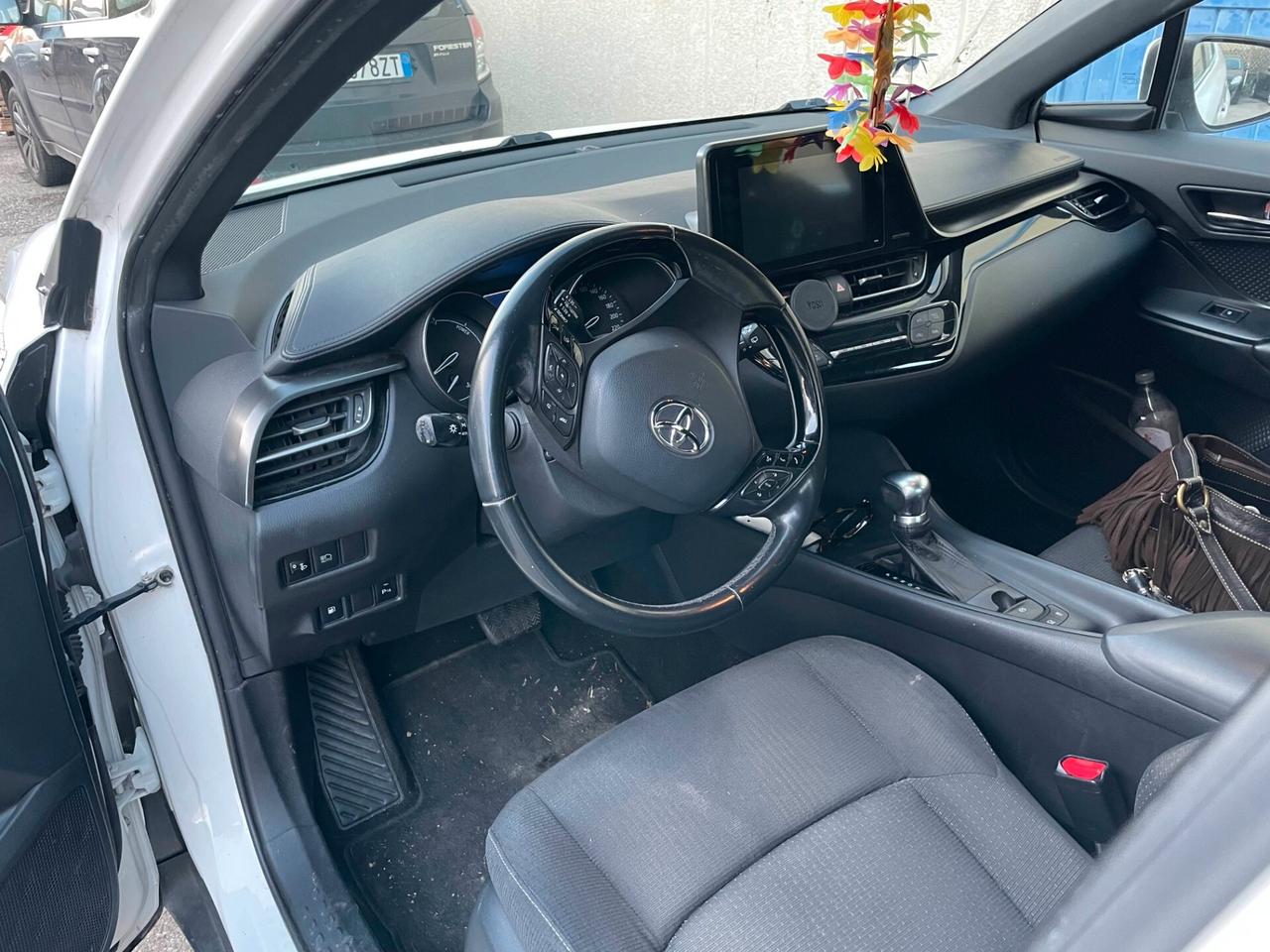 Toyota C-HR 1.8 Hybrid E-CVT Style