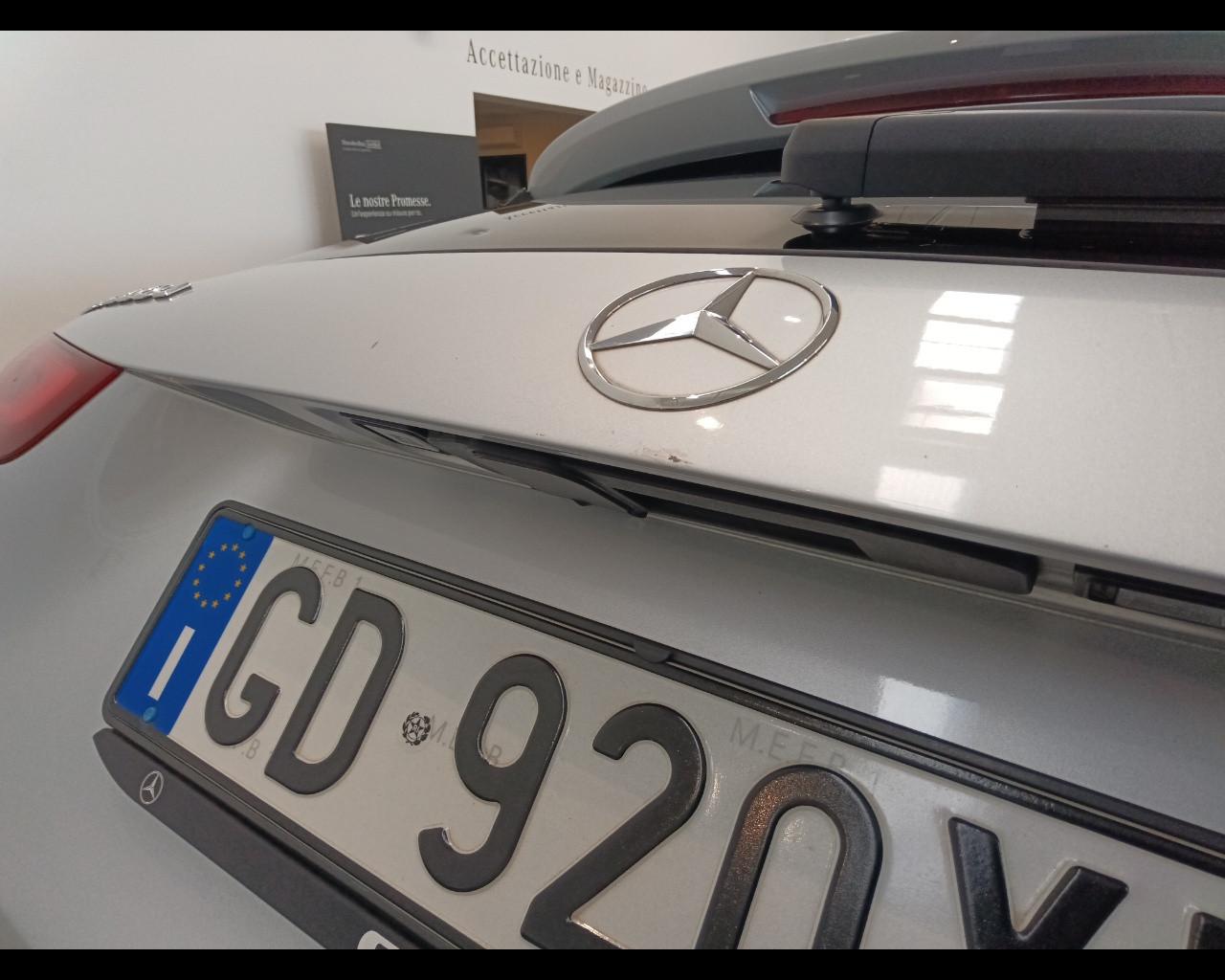 Mercedes-Benz GLA-H247 2020 - GLA 200 d Premium auto