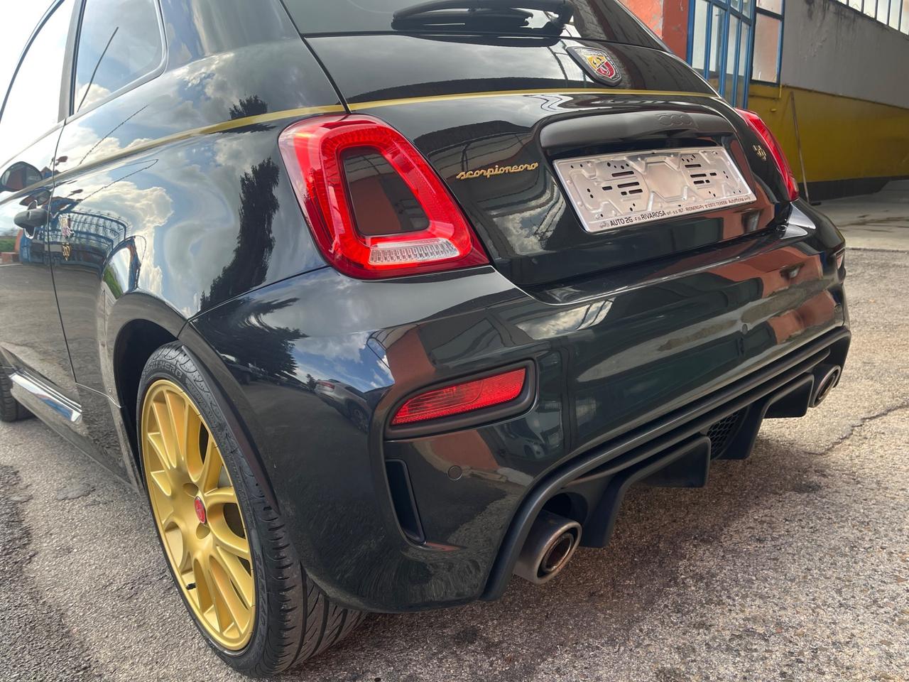 Abarth 595 1.4 T-Jet 165 CV Scorpioneoro-km65000-