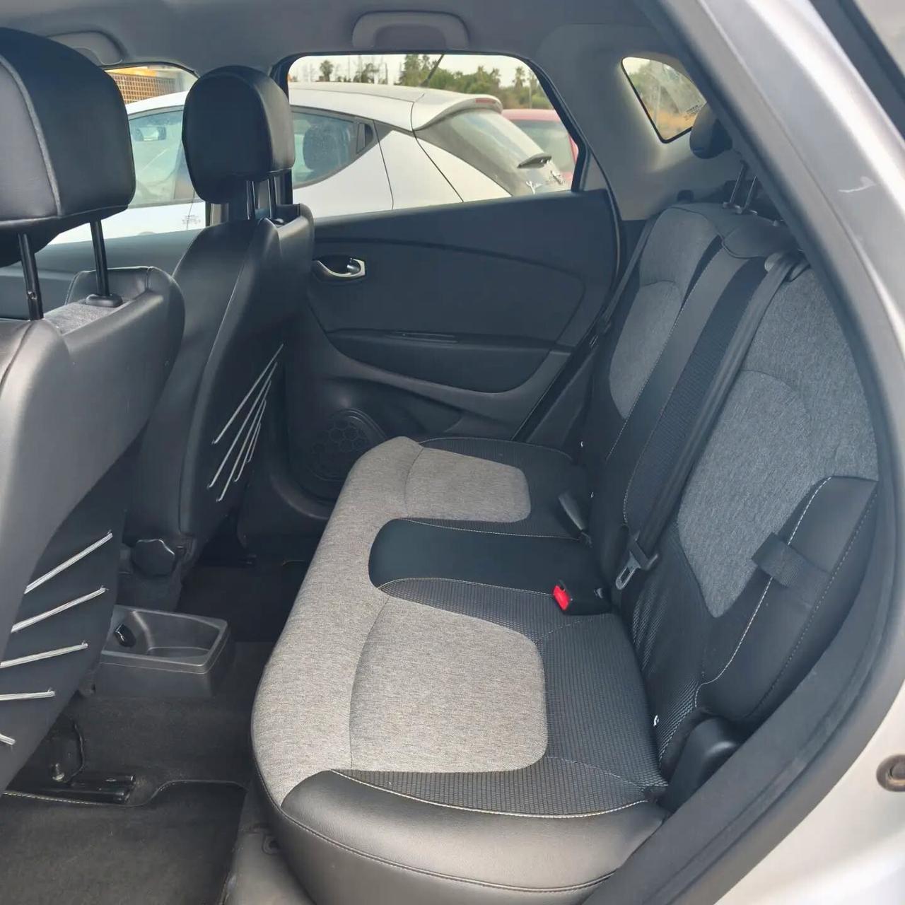 Renault Captur 110 CV UNICPROPRIET STRAFULL