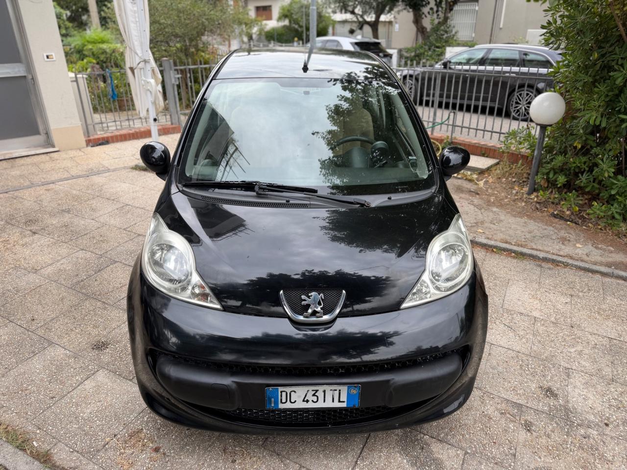Peugeot 107 1.0 68CV 3p. Plaisir