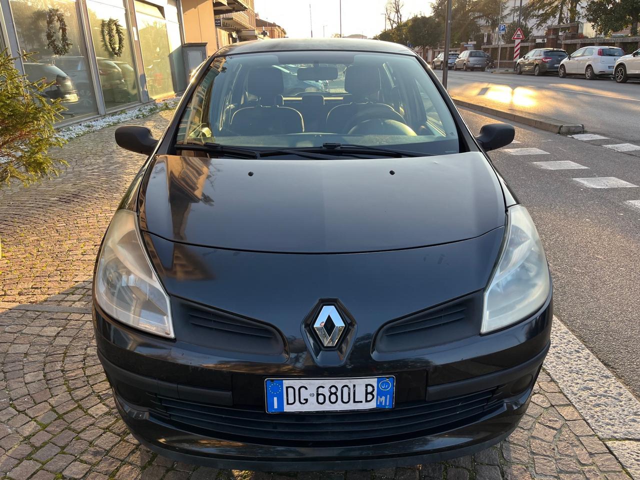 Renault Clio 1.2 16V 65CV 5 porte Confort