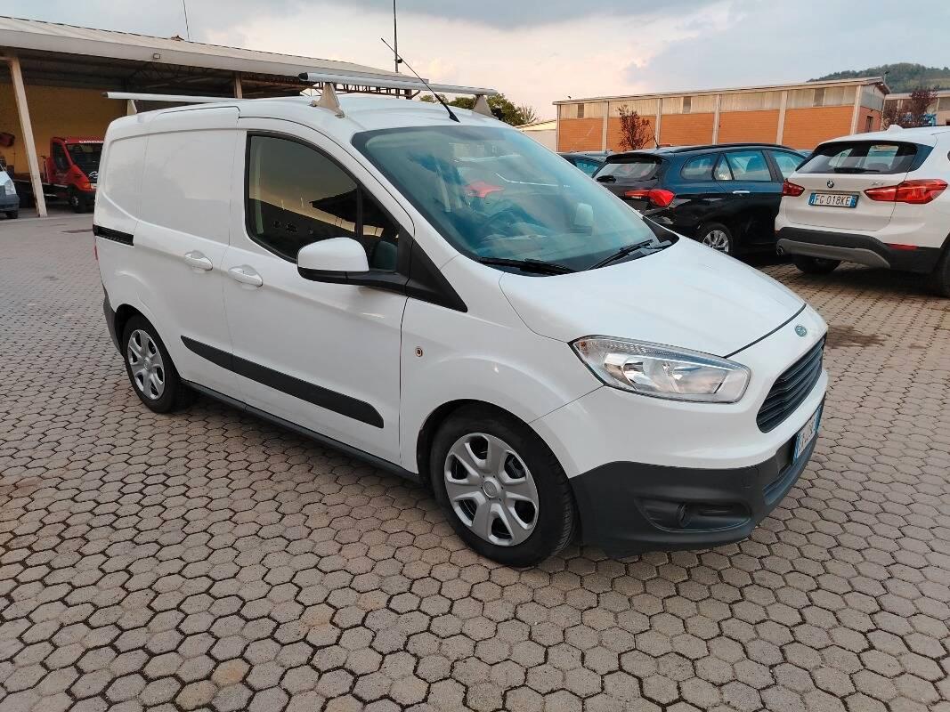 Ford Transit Courier 1.5 tdci 75cv Trend E5