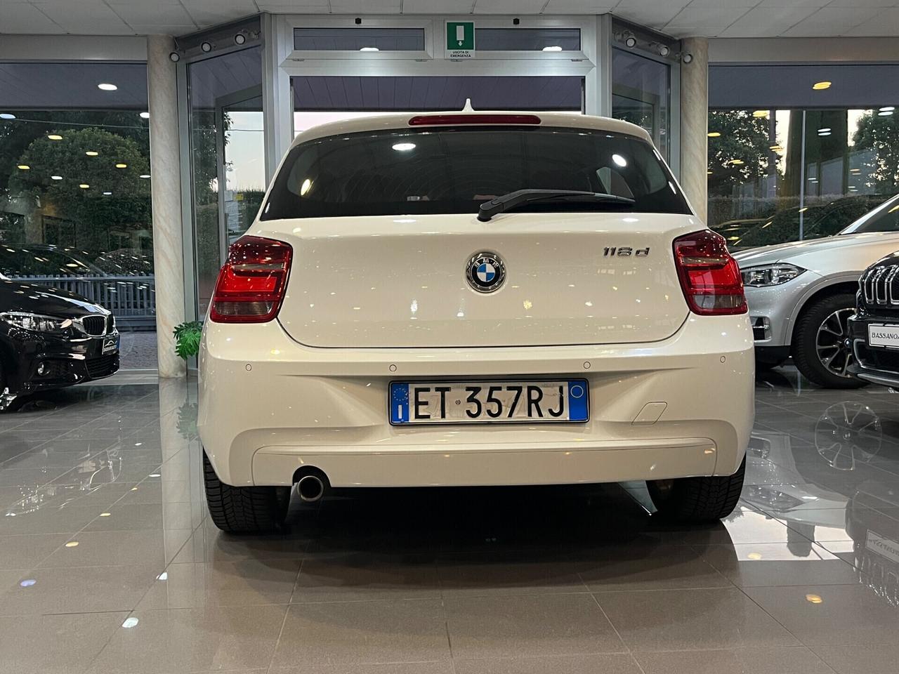 Bmw 118 118d 5p. Unique