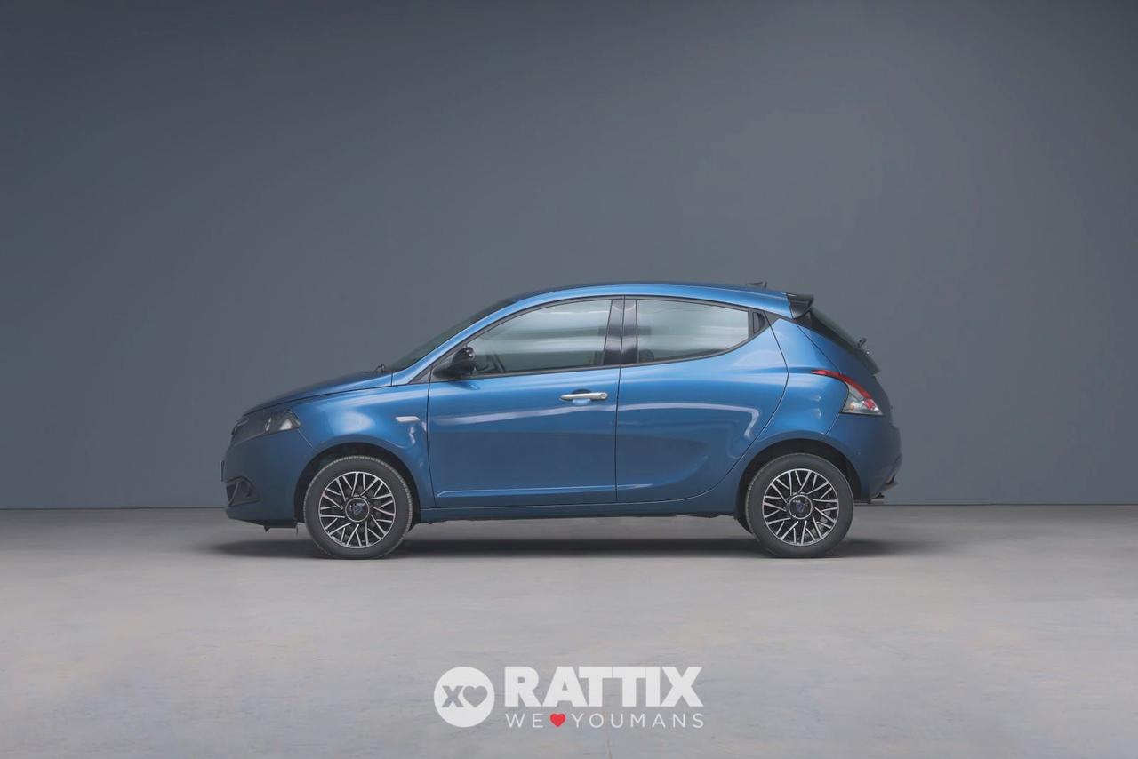 Lancia Ypsilon 1.0 Firefly Hybrid 70CV Platino