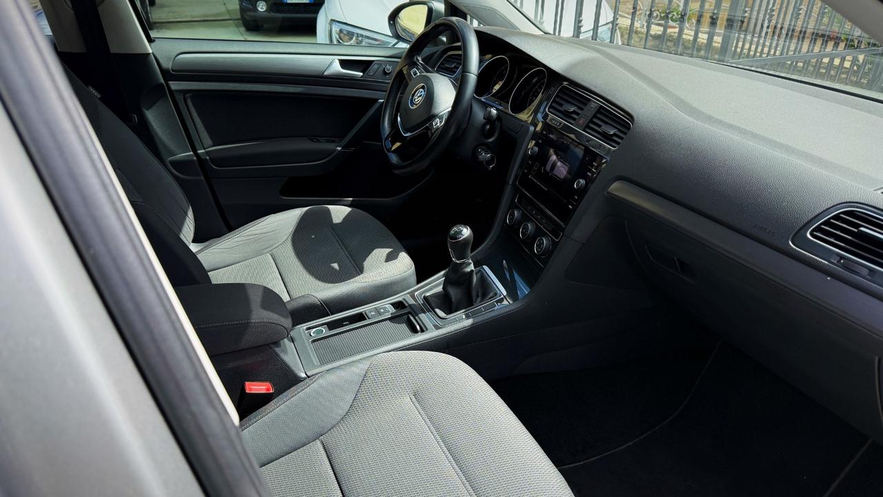 Volkswagen Golf 7.5 1.6 TDI Business - 2019