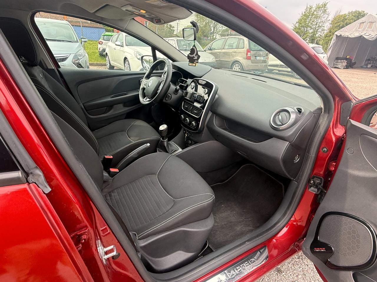 Renault Clio Sporter 1.2 75CV Intens