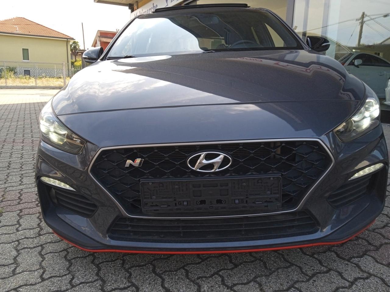 Hyundai i30 N PERFOMANCE TETTO PANORAMICO APRIBILE SENS PARK DOPPI 19" CRUISE CONTROL SED. ELETTTRICI IN ARRIVO