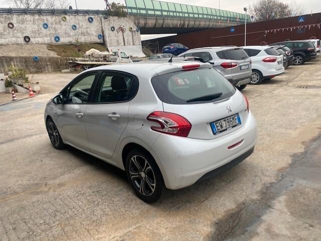 Peugeot 208 1.4 HDi 68 CV 5 porte Access