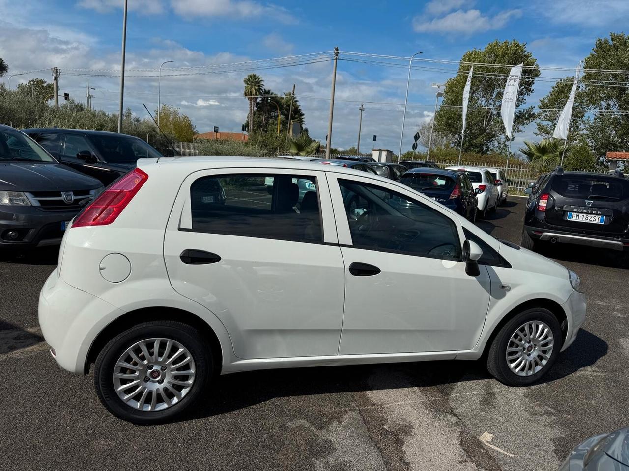 Fiat Punto 1.2 BENZ 5P NEOPATENTATI 2016
