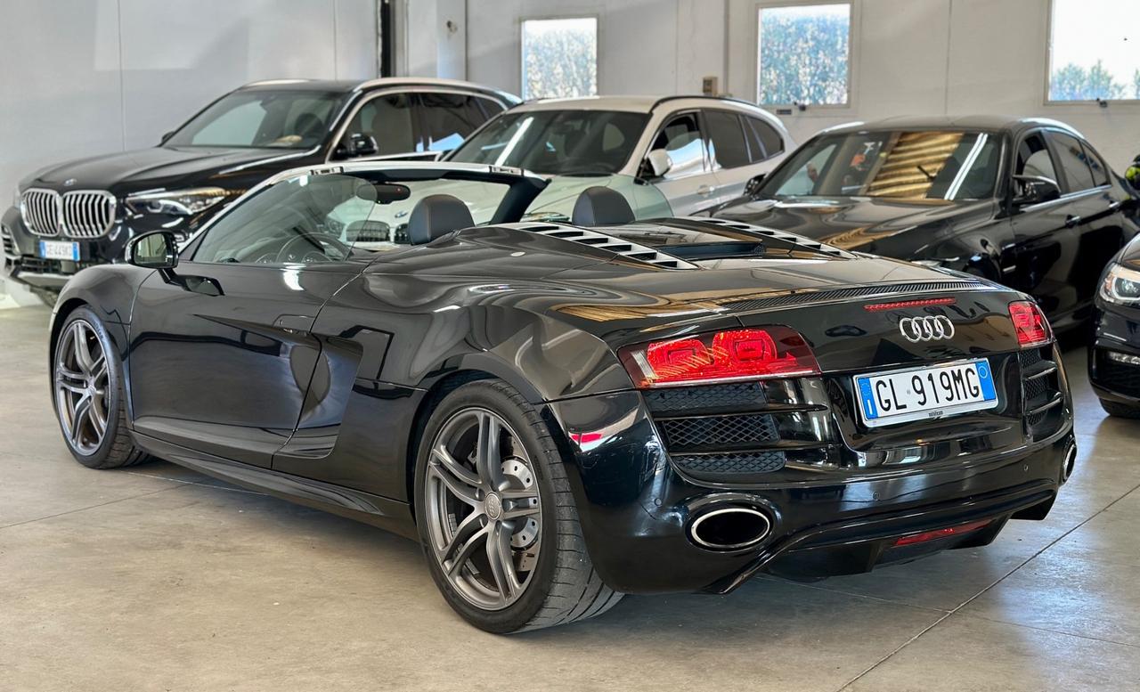 Audi R8 Spyder 5.2 V10 FSI quattro R tronic