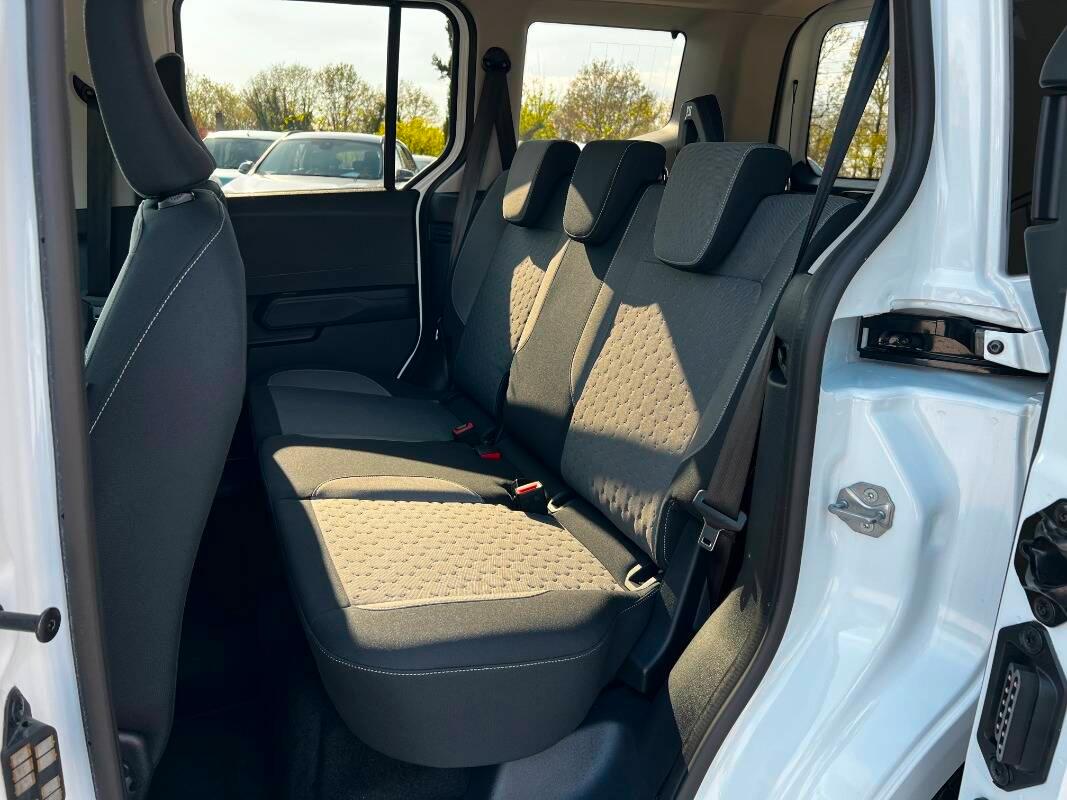 Ford Tourneo Courier 1.0 ecob. 125 cv Titanium 5P. - KM 0