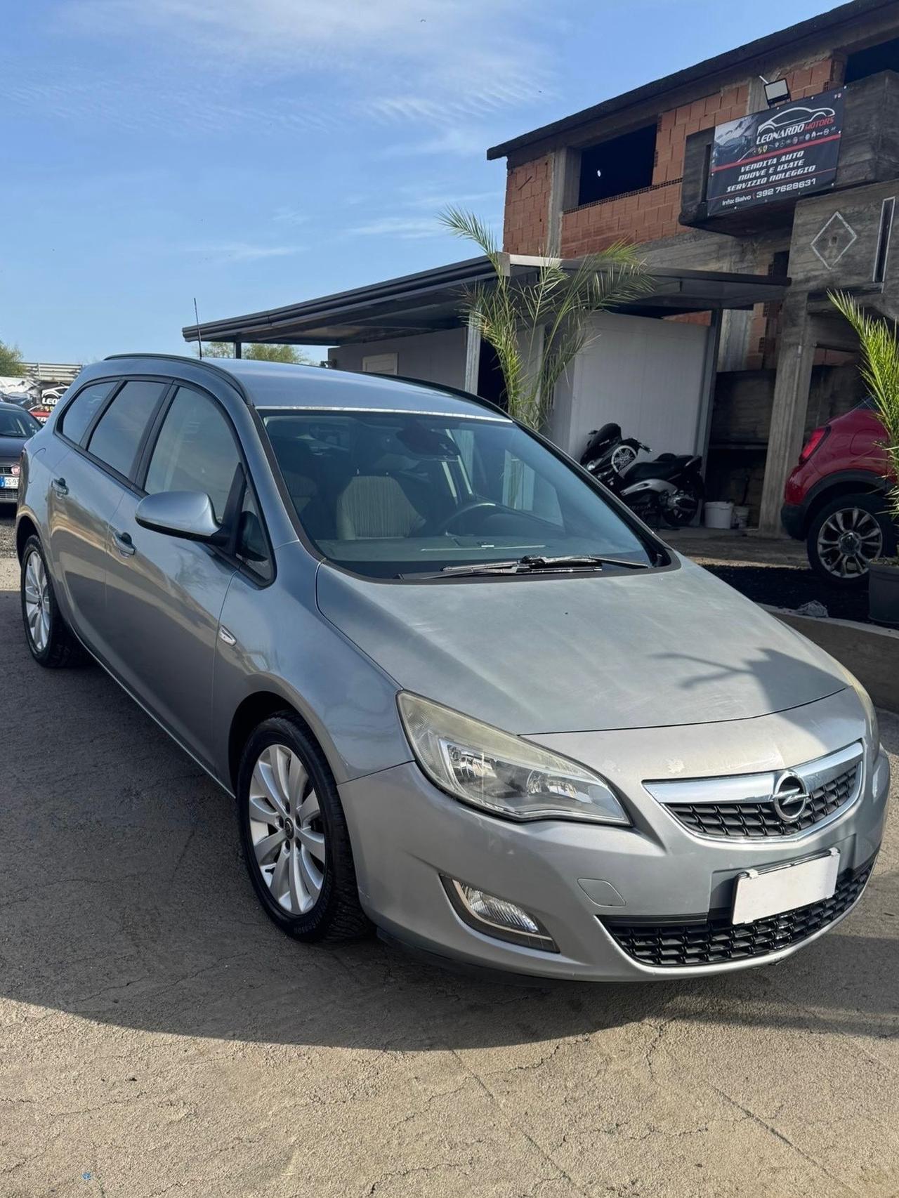 Opel Astra 1.7 CDTI 110CV Sports Tourer Cosmo Fleet