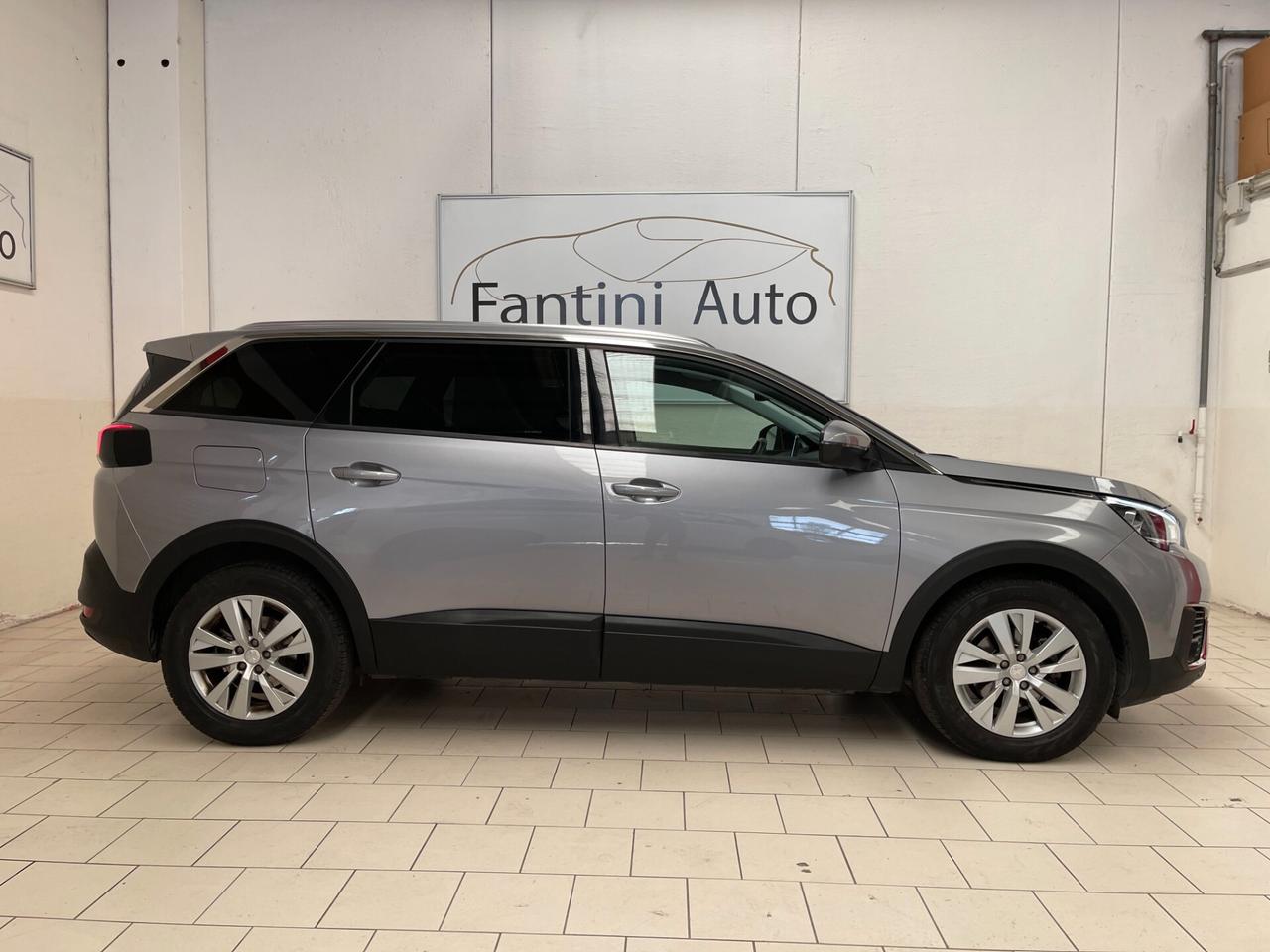 Peugeot 5008 Active Business 1.6 bluehdi-7 posti-Ok Neopatentati-LEGGI SOTTO