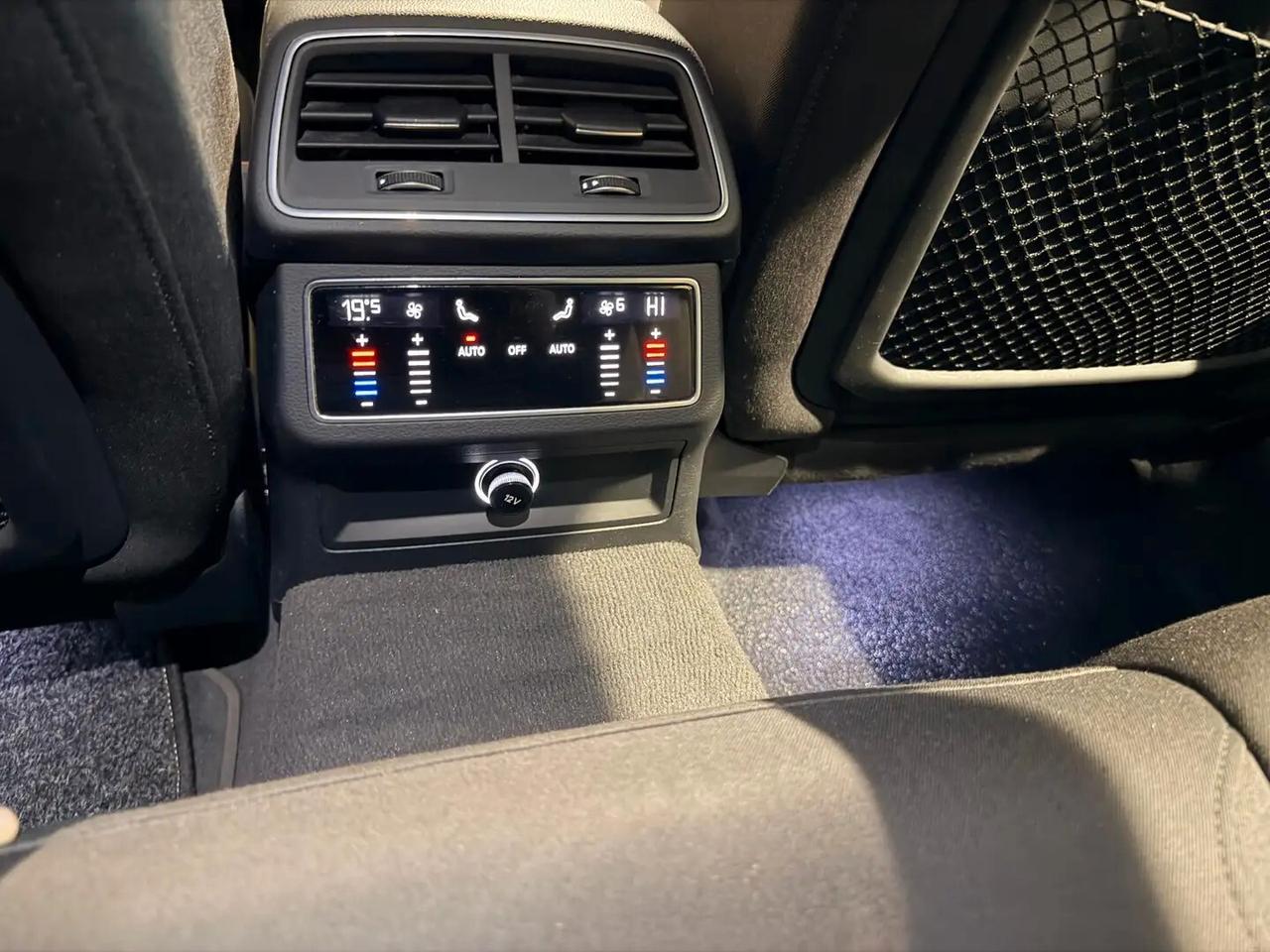 Audi A6 Avant 40 2.0 TDI S tronic Business Plus