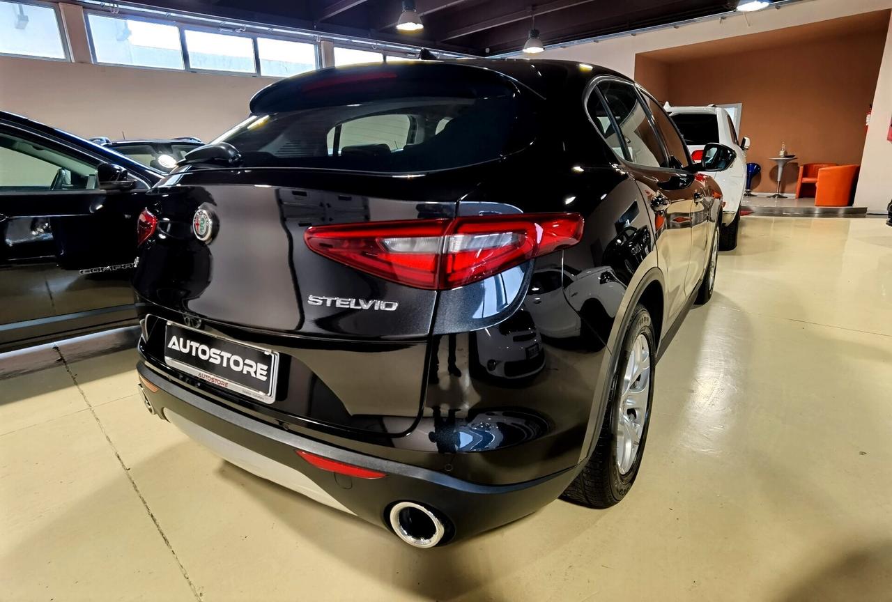 Alfa Romeo Stelvio 2.2 TD 190 CV AT8 Q4 Business