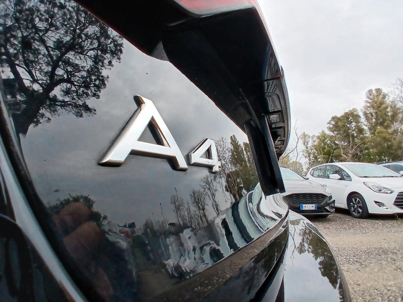 Audi A4 Avant 40 TDI quattro S tronic Business