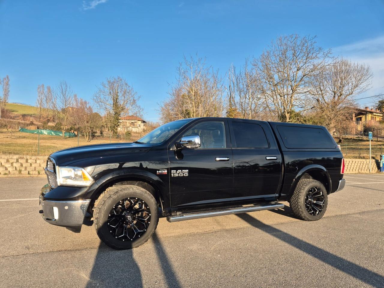 Dodge RAM 1500 LARAMIE 2014