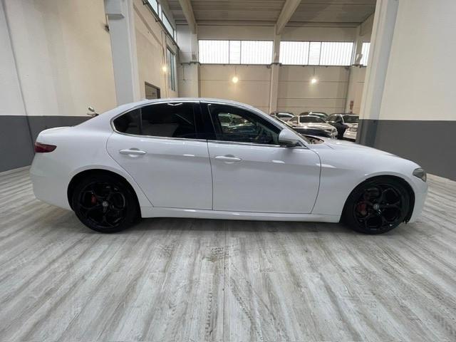 Alfa Romeo Giulia 2.2 Turbodiesel 180cv Super