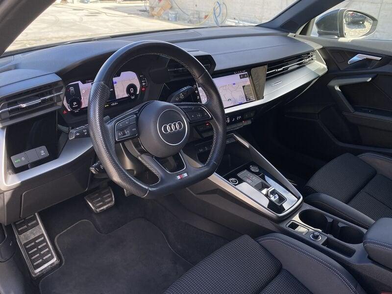 Audi A3 SPB S Line interno ed esterno 2.0 TDI 150CV S-Tronic 35
