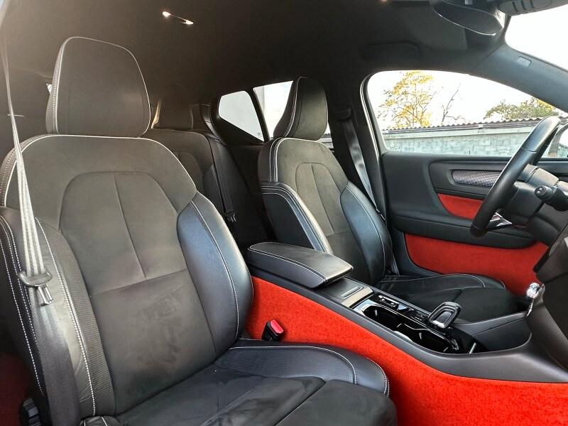 VOLVO XC40 (2017-->) XC40 T3 Geartronic R-design