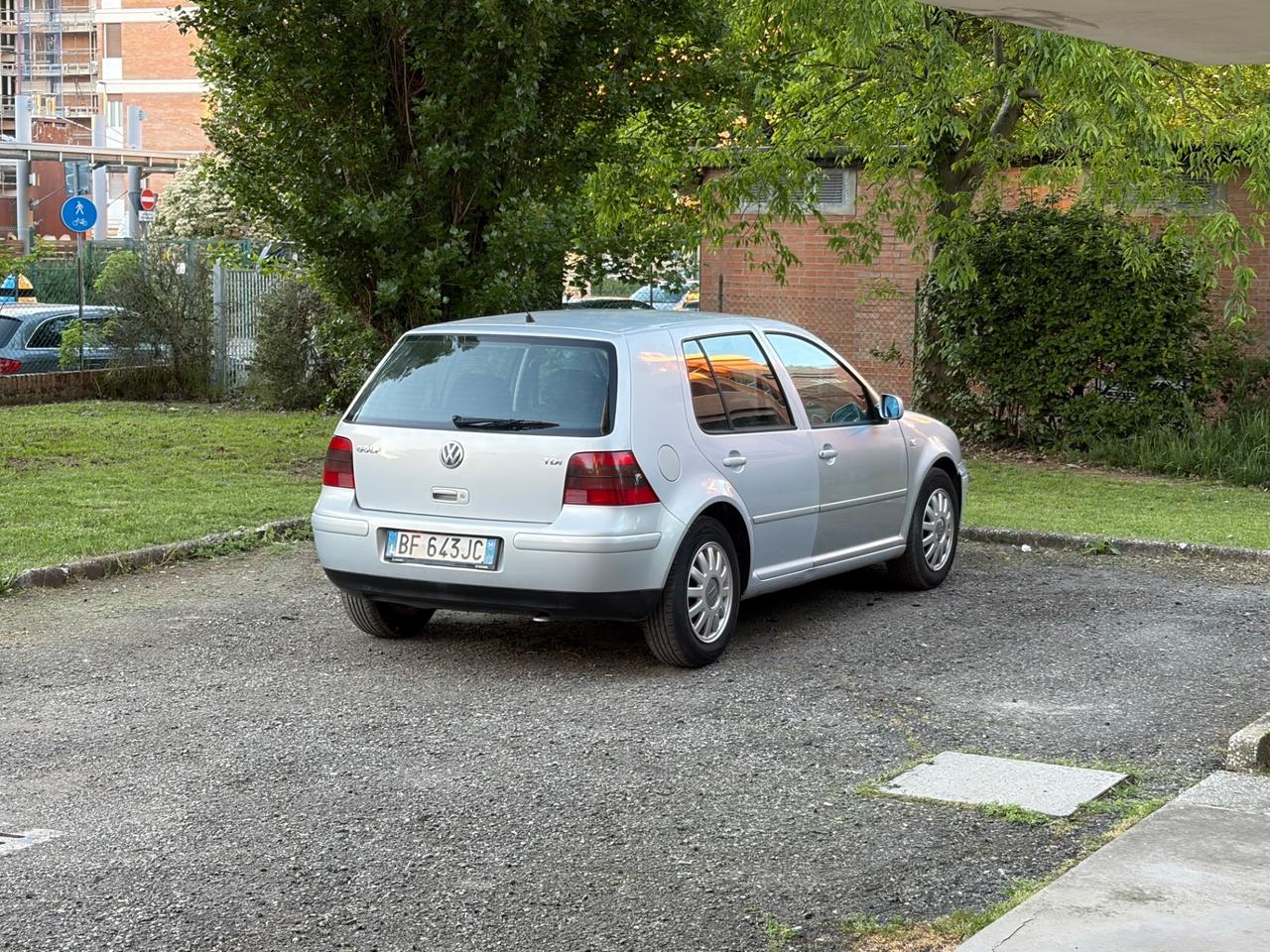 Volkswagen Golf 1.9 TDI/110 CV cat 5 porte Highline