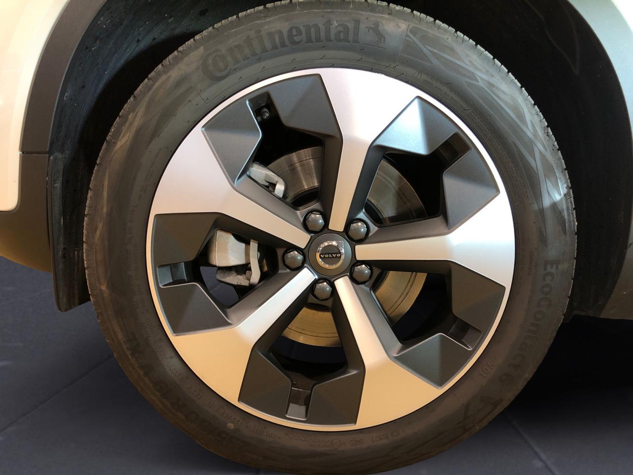 VOLVO XC40 2.0 b3 Core auto