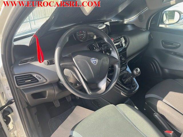 LANCIA Ypsilon 1.2 69 CV 5 porte Silver
