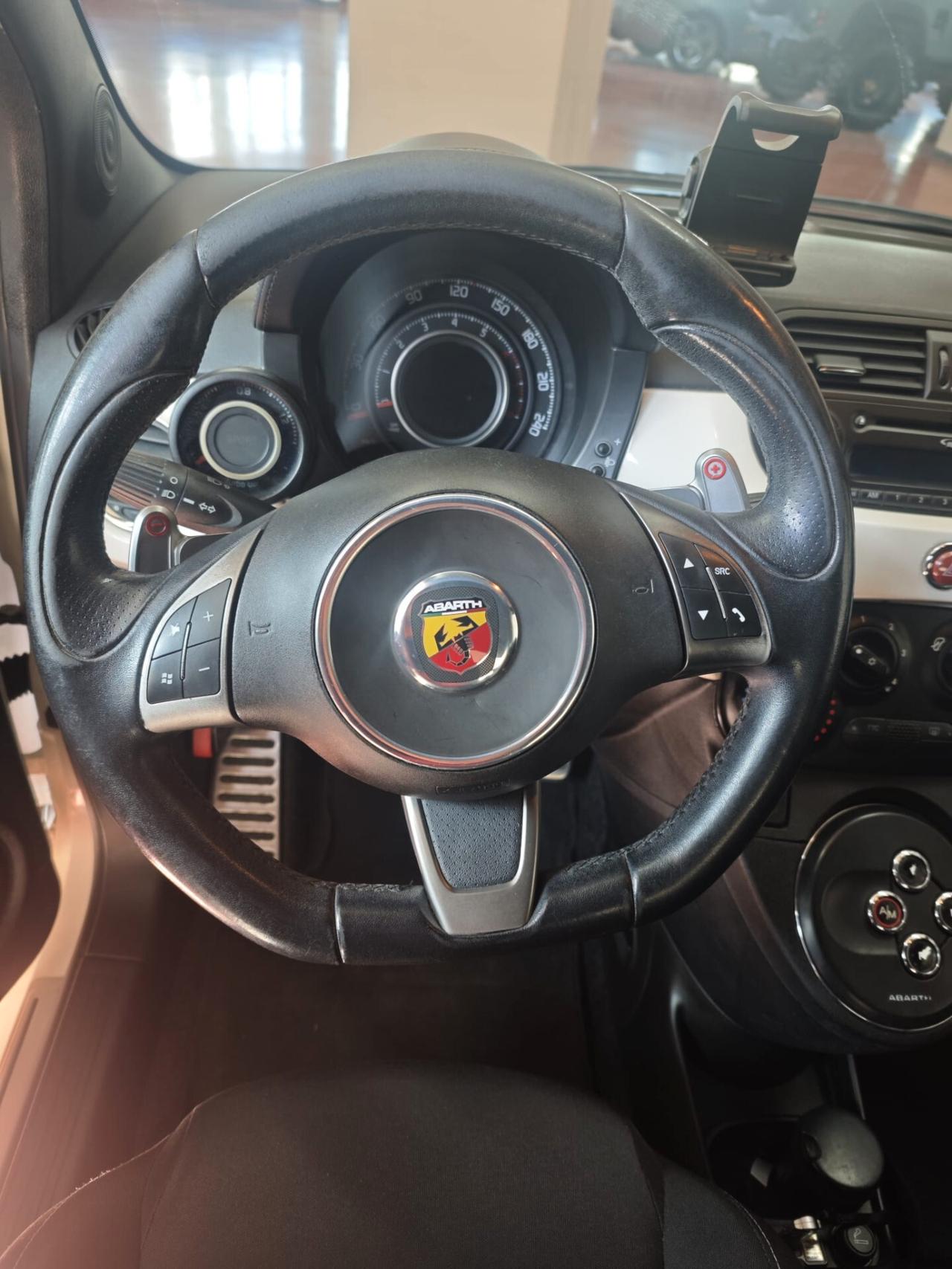 Abarth 500 C 1.4 Turbo T-Jet MTA Bicolore