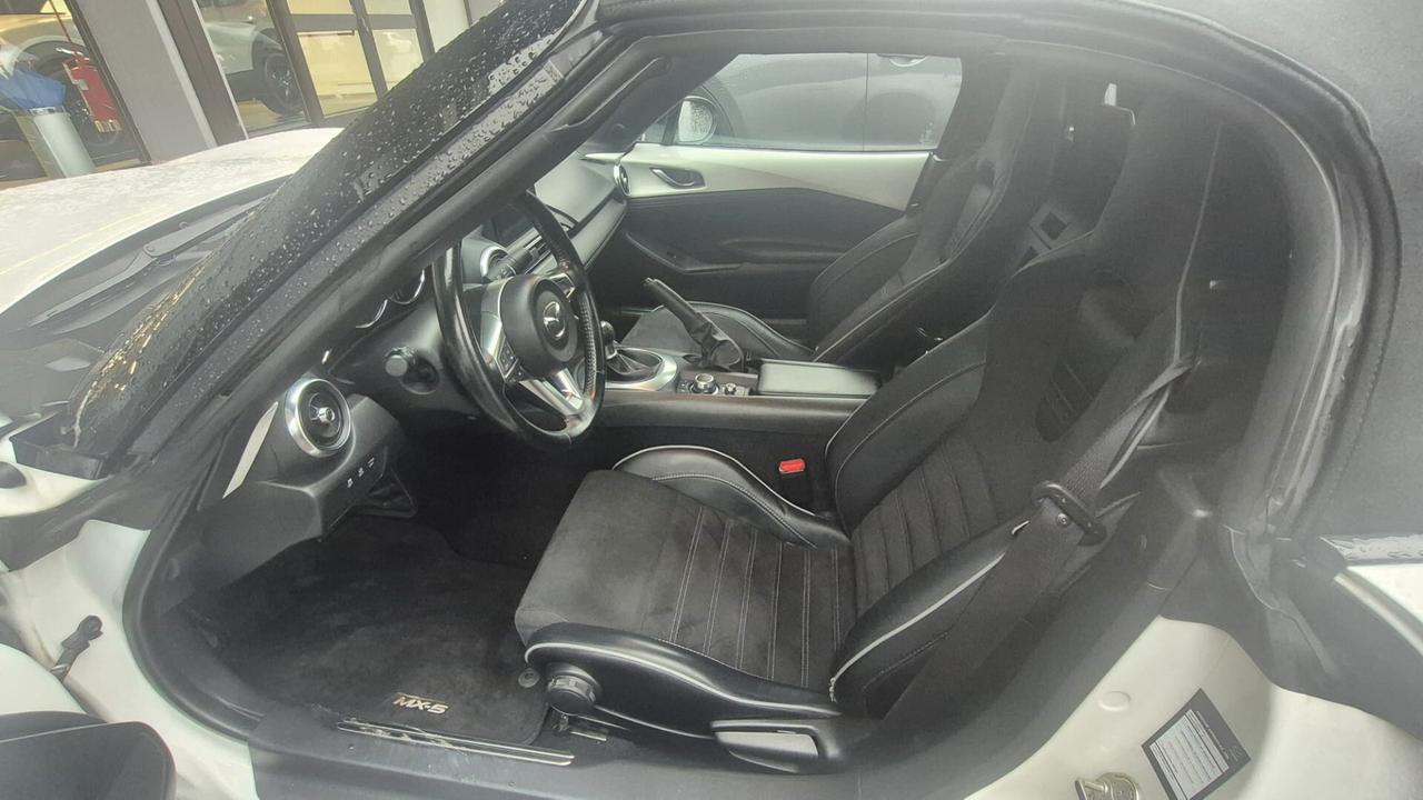 Mazda MX-5 1.5L Skyactiv-G Homura