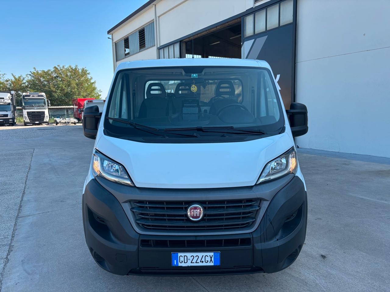 CARROATTREZZI Patente B - 1500 Kg Portata