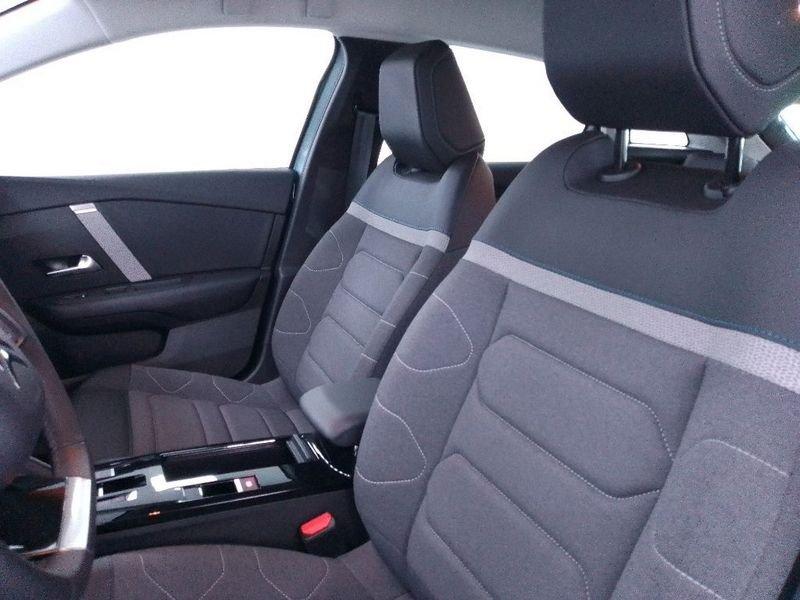 Citroën C4 1.2 puretech Plus s&s 130cv eat8