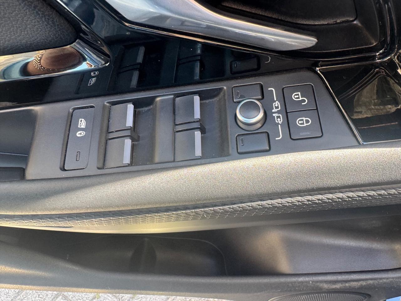 Land Rover Range Evoque 2.0D I4-L.Flw 150CV AWD Auto R-Dynamic SE