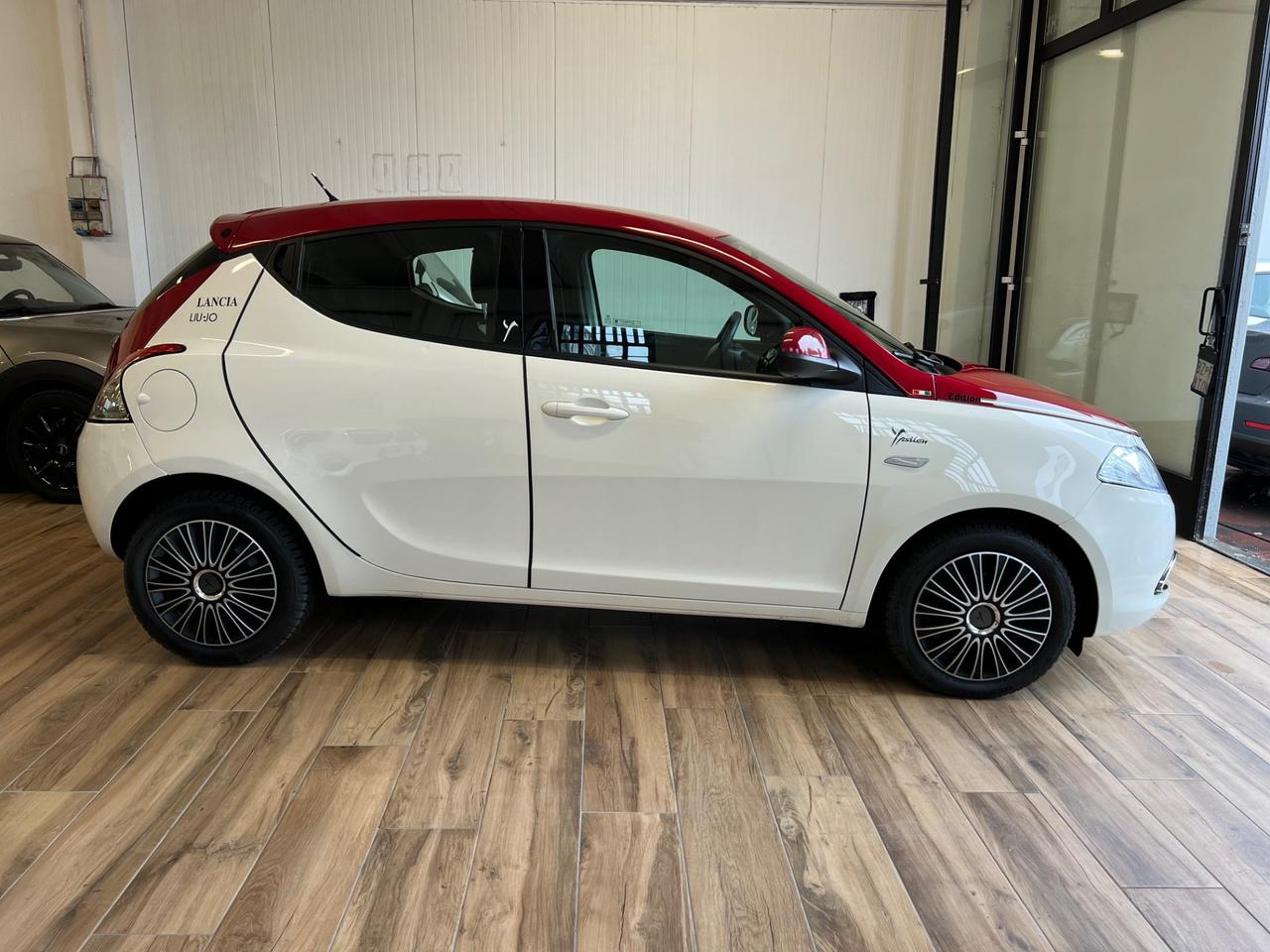 Lancia Ypsilon 1.2 69 CV 5 porte GPL Ecochic 30th Anniversary