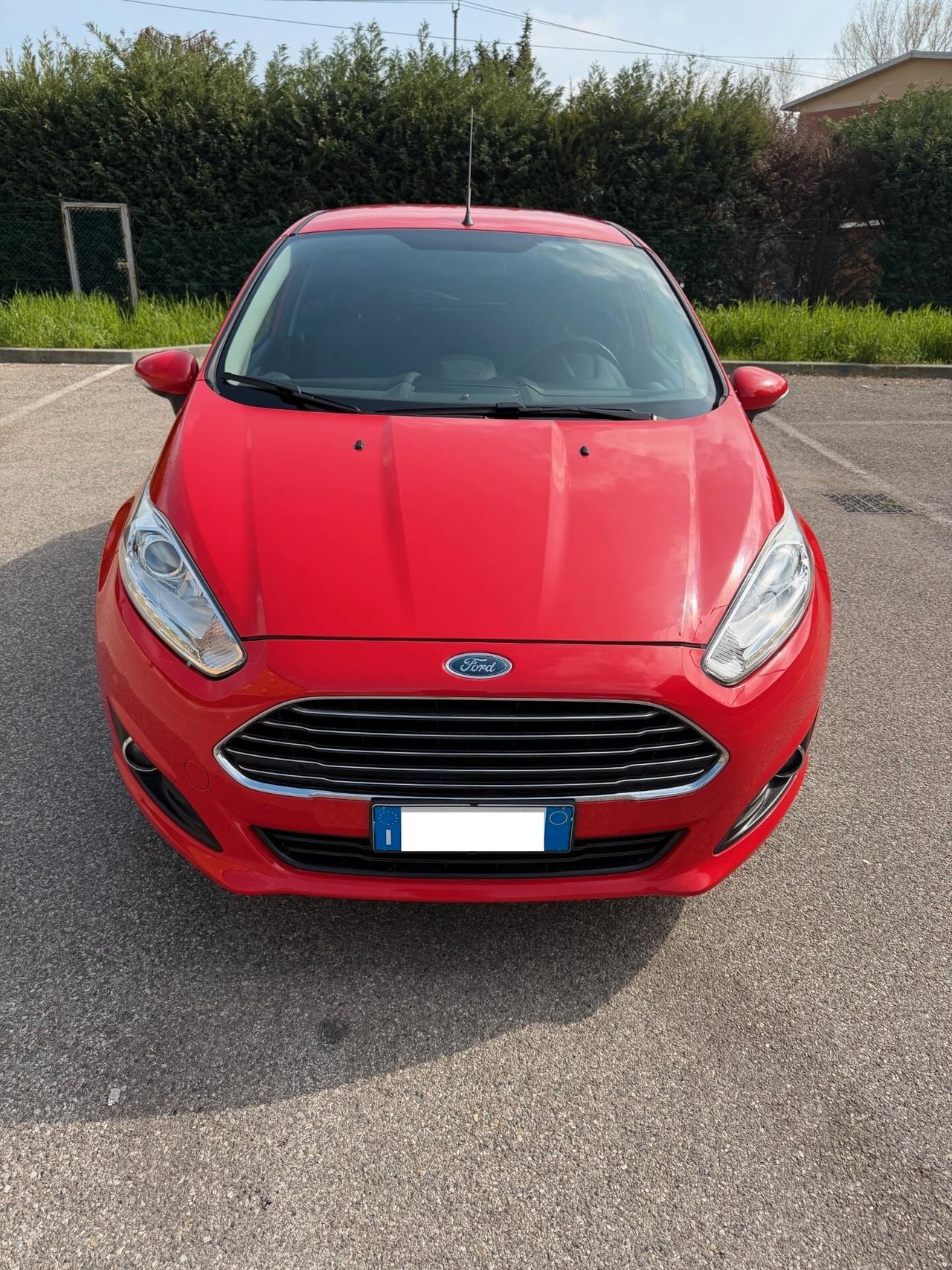 Ford Fiesta 1.4 Gpl - NEOP. - NAV. - 12 MESI DI GARANZIA -