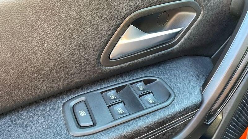 Dacia Duster 1.0 tce Prestige up SL DaciaPlus Gpl 4x2 100cv 1.0 tce Prestige up Gpl 4x2 100cv