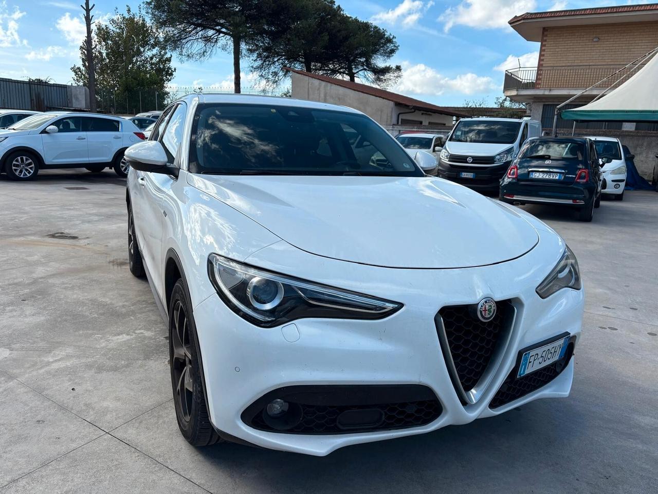 Alfa Romeo Stelvio 2.2 210cv AT8 Q4 Executive X COMMERCIANTI