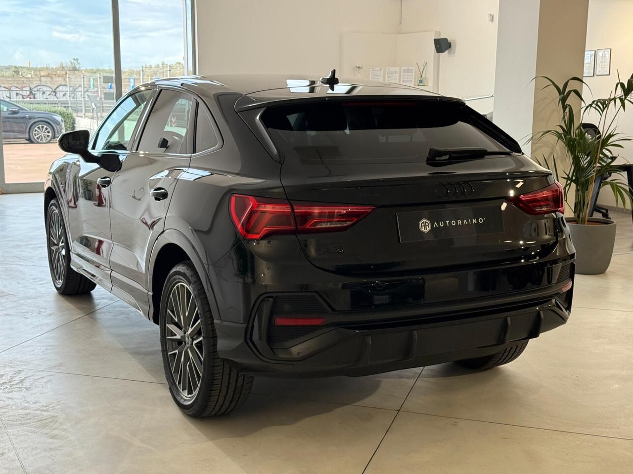 Audi Q3 SPB 45 TFSI e S tronic line edition