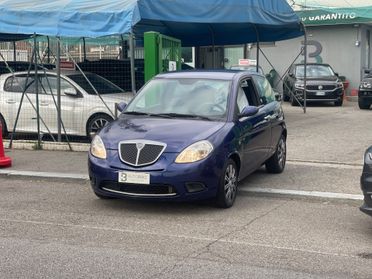 Lancia Ypsilon 1.4 Argento Ecochic GPL