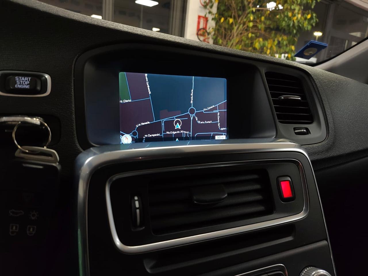 Volvo V60 D2 1.6 DIESEL NEOPATENTATI