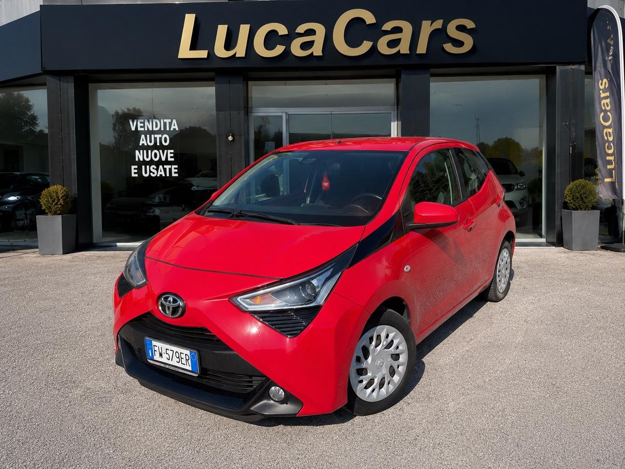 Toyota Aygo 1.0 VVT-i 72 CV 5 porte x-clusiv