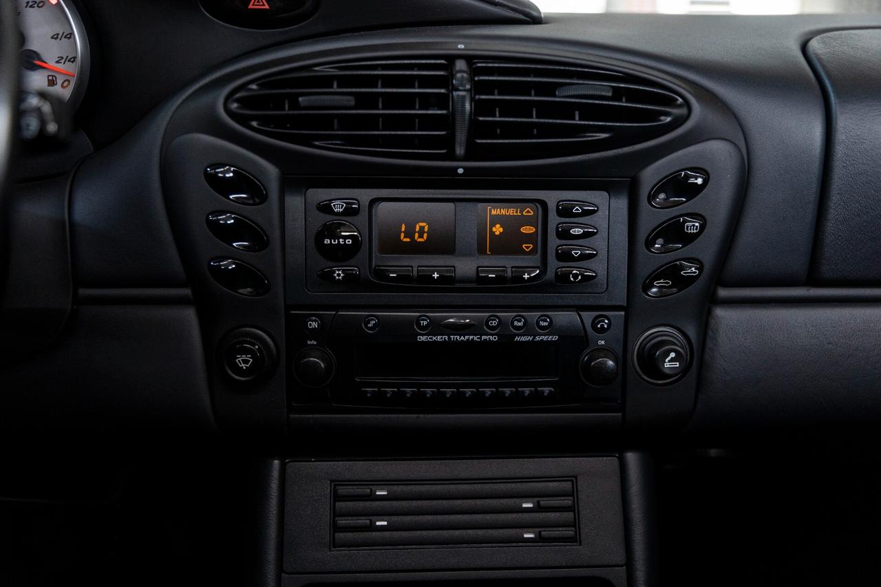 Porsche Boxster 3.2i 24V cat S