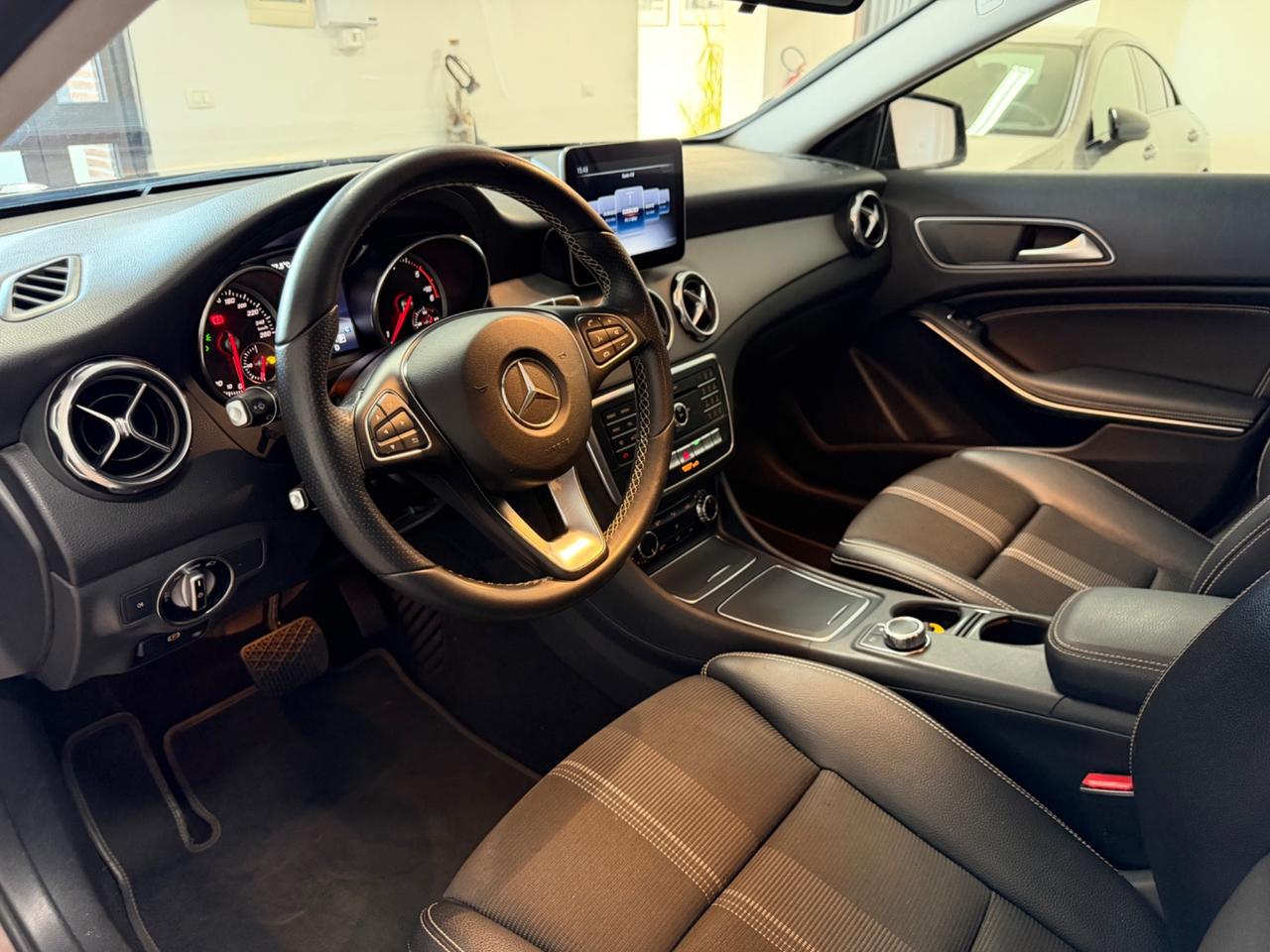 Mercedes-benz GLA 180 d Automatic Sport