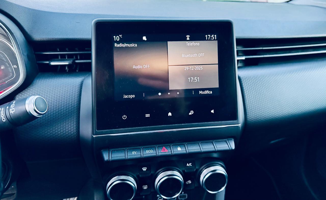 Renault Clio Full Hybrid E-Tech 140 CV 5 porte Initiale Paris