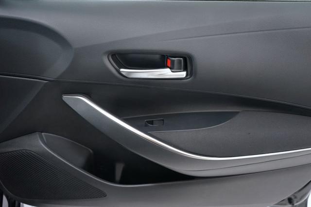 TOYOTA Corolla 1.8 Hybrid Business