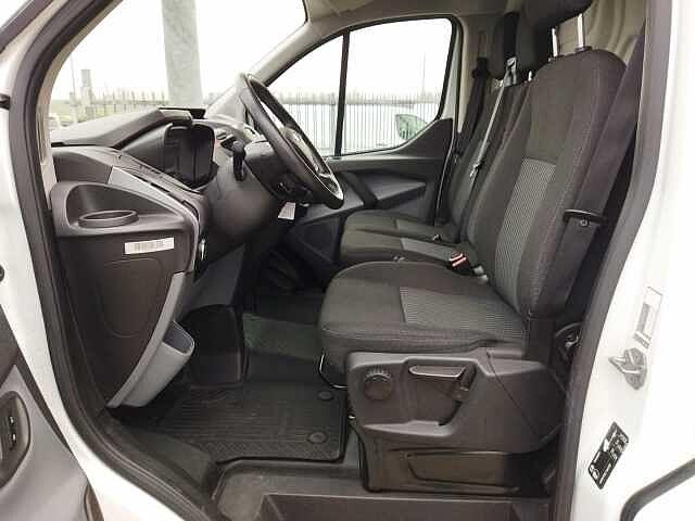 Ford Transit Custom 270 2.0 TDCi 130 PC Furgone Titanium