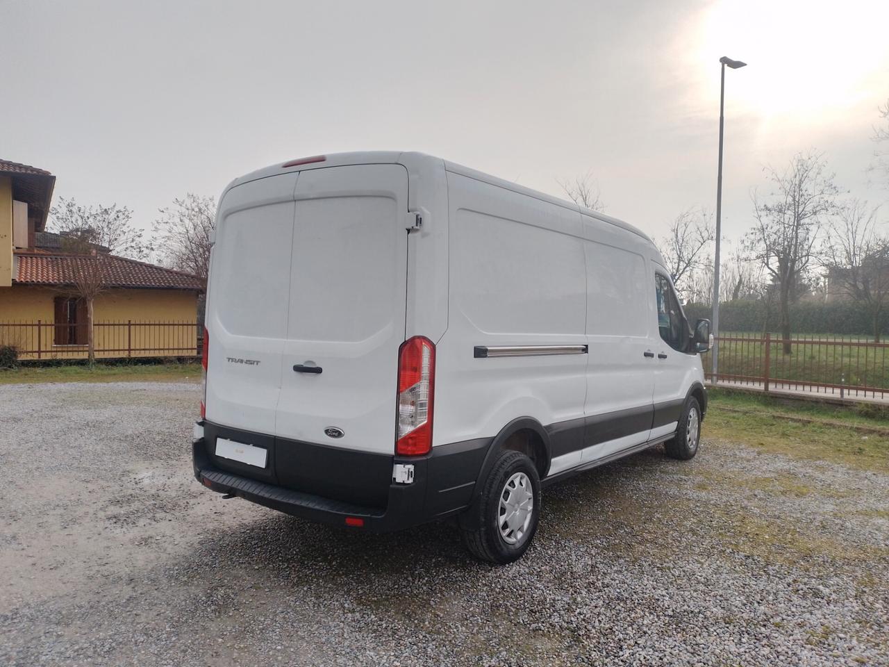 Ford Transit 350 2.0TDCi EcoBlue 130CV L3H2 Furgone Trend