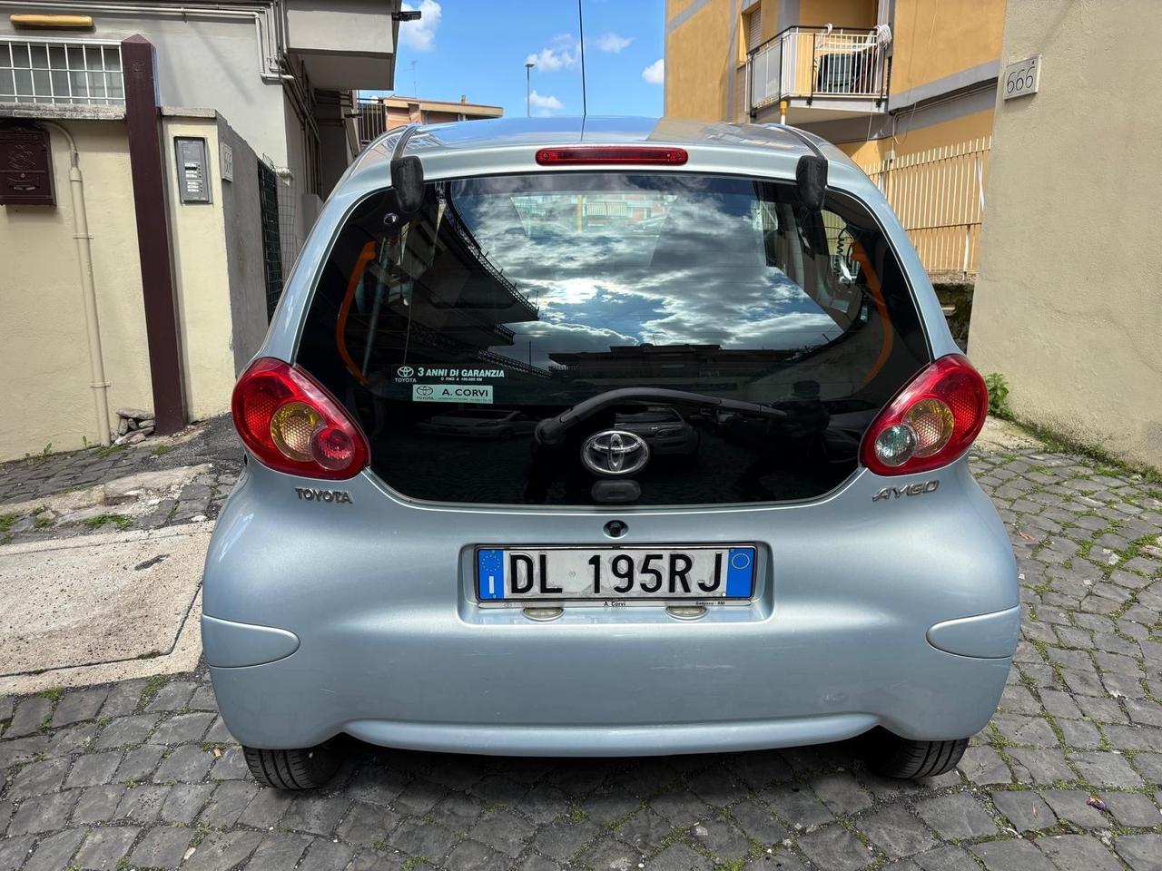 Toyota Aygo 1.0 12V VVT-i 5 porte Now